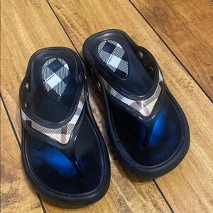 Burberry thong Sandals